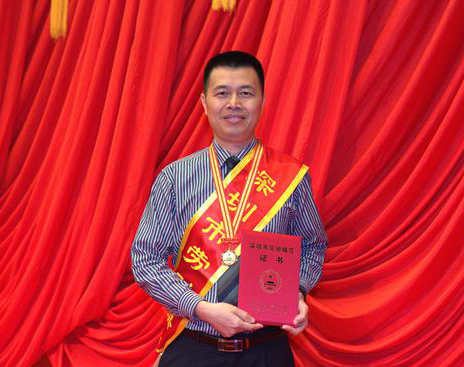 勞動創造幸福！全國勞動模范劉中華：設計“鳥巢”鋼結構一戰成名！
